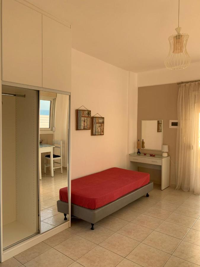 Pelini Apartment Kalamaki  Exterior photo